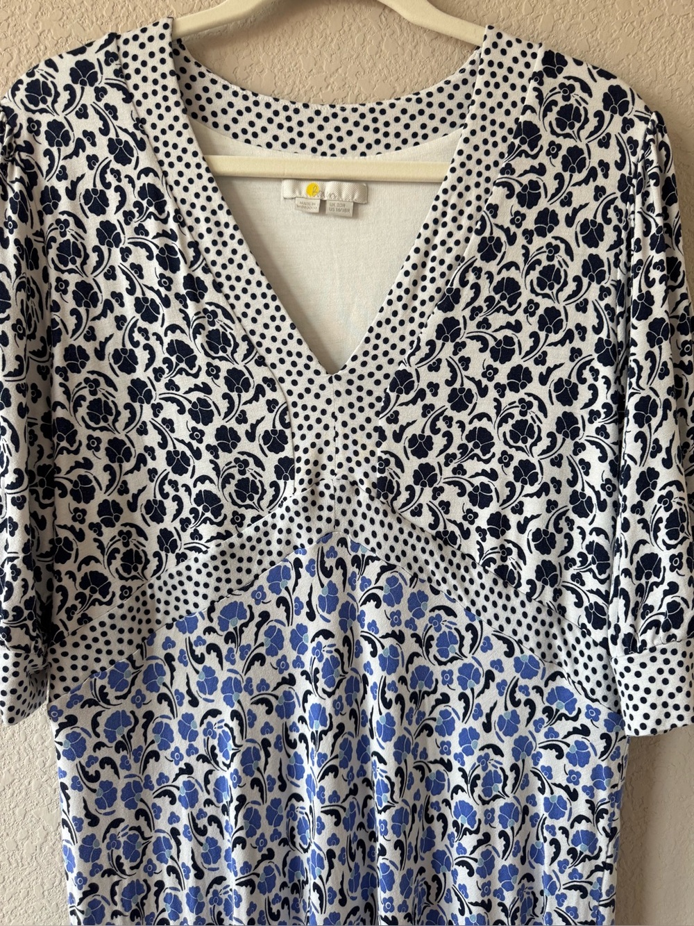 Boden Blue and White Floral V‑Neck Midi Dress Empire Waist 16/18 - Picture 5 of 9